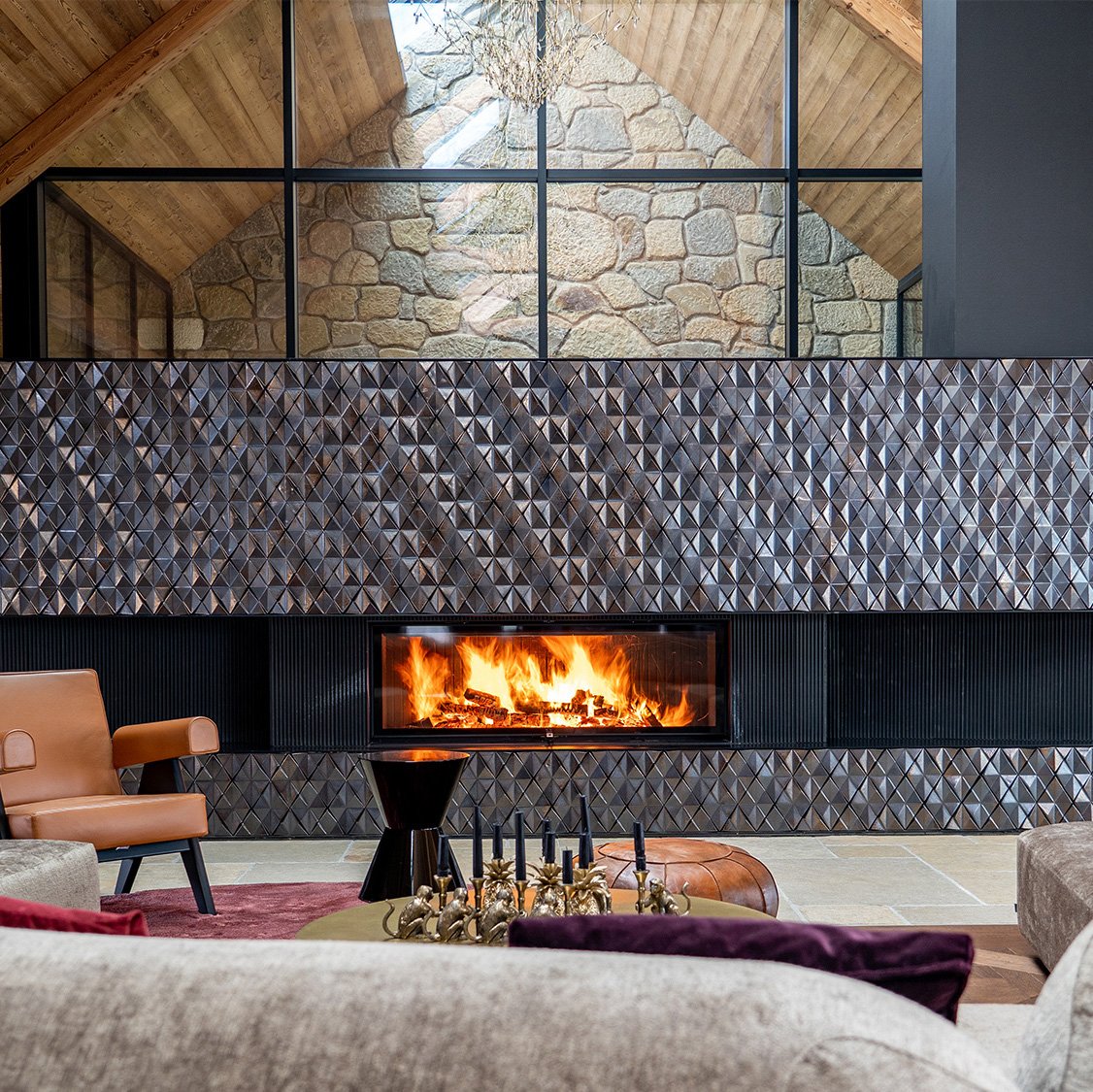 HOXTER fireplace highlight